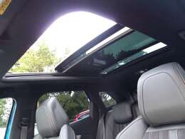 パノラマサンルーフ付き♪