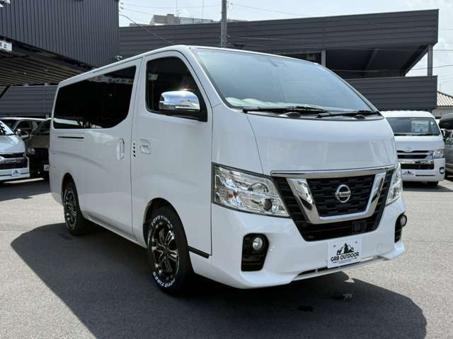 16インチアルミホイール/ベッドキット/7インチナビ/アラウンドビューモニター/衝突軽減ブレーキ/両側小窓付きスライドドア/ETC/スマートキー/プッシュスタート/キャンピングカー
