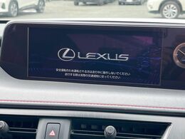 【10.3インチワイドナビ】高級感とインパクトのある大型ワイドナビを装備。各種オーディオ操作はもちろん、横長ワイド画面でのマップ2分割表示など、利便性も高いナビです♪