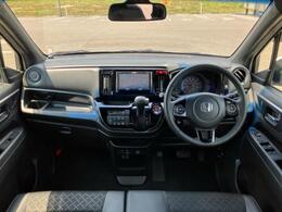 「この車の写真をもっと見たい」「状態が気になる」「この装備はついている？」どんな小さな疑問でもお気軽にお問い合わせください！