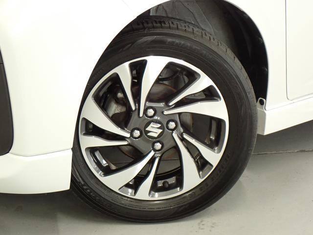 かっこいいデザインの純正アルミホイールが　足元を引き締めます。　タイヤサイズは、165/65R15です☆