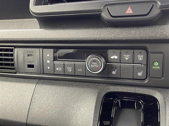 【エアコン】暑い夏でも寒い冬でも、車内に快適な空気を届けるので、いつでも快適な車内空間を創り上げます！