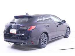 コンパクトワゴンと言えばカローラツーリング。オシャレなデザインと使い勝手を両立し、さらにハイブリッドでまさに死角なし！