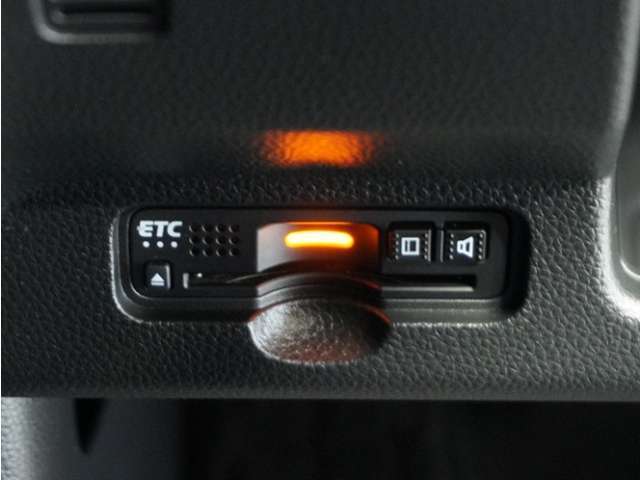 今や必需品の◆ETC車載器　装備車◆　有料道路を利用する際にスムースに通過でき、わずらわしい料金支払いから開放されます！