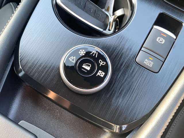 【切替4WD】必要な時に切り替え可能な四駆仕様です☆