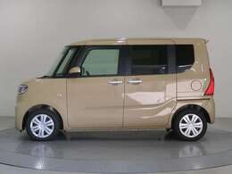 KEIカーとは思えない驚きの広さの室内空間。