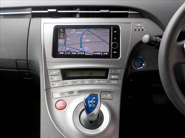 純正ナビ☆フルセグTV☆Bluetooth☆バックモニター☆ビルトインETC☆LEDヘッドライト☆ミラーウインカー☆ステアリモコン☆スマートキー☆プッシュスタート☆オートAC☆オートライト☆禁煙車☆