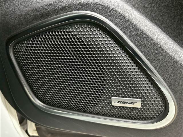 ブラインドスポットモニター搭載で後方から接近する車両にも簡単に気づけます。