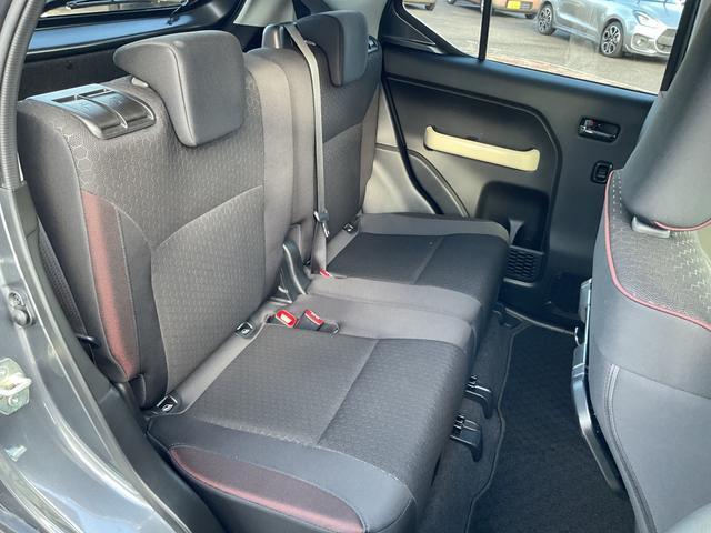 後席もゆったりしています