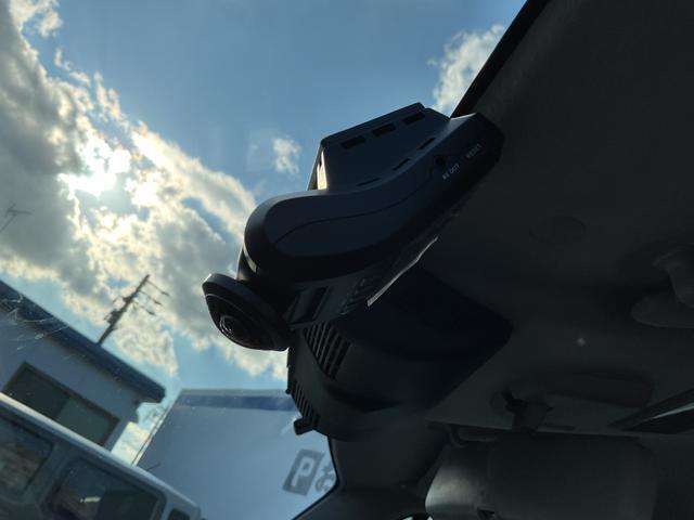 ドライブレコーダー付いています