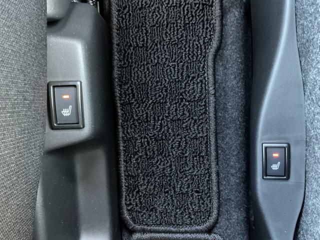 寒い日に嬉しいシートヒーター付いています