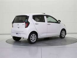 全国トヨタディーラーの中でも数少ない、トヨタ認定検査員が1台ずつ内外装をチェック。