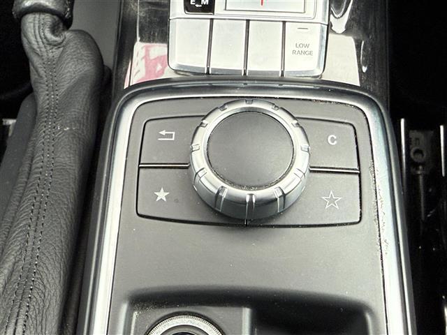 ご成約頂いたお車は全車保証付で納車後も安心！有料オプションで長期保証をお選びいただくことも可能です。