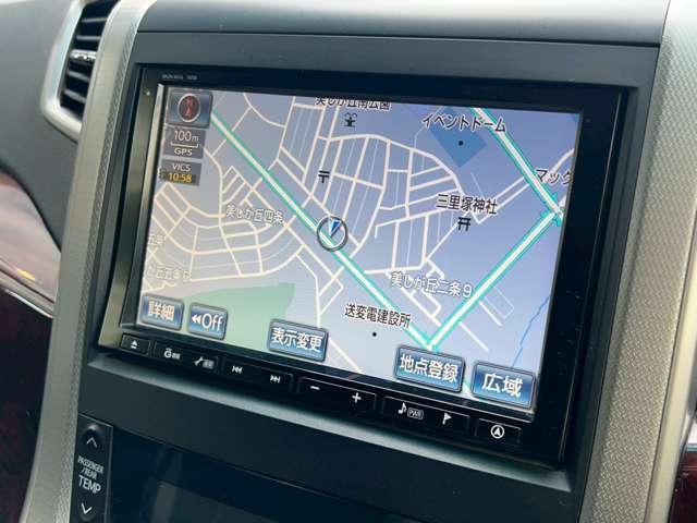 純正カーナビ