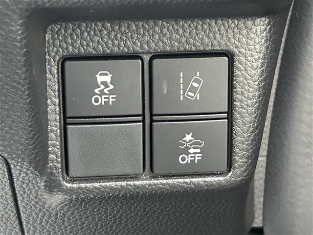 店舗にて現車の確認もいただけますので、お電話で在庫のご確認の上是非ご来店くださいませ！！！