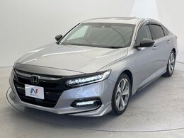 【モデューロエアロ】人気のモデューロエアロを装備！クルマの外観がよりスタイリッシュになり、街中で存在感あふれる1台に♪将来買い替える時にもリセールに影響しやすく、価値ある人気の装備です！