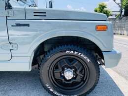 納車後、気持ちよく安全に乗って頂く為に、車検整備及び、納車点検、内外装の最終仕上げ、エンジンルームも徹底したクリーニングをしてのお渡しをしています。