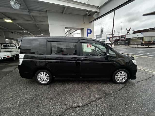 ホンダ　ステップワゴンスパーダ入荷致しました。