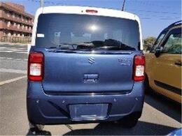 全方位カメラ付き　後退時も安心です