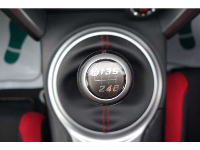 人気の6MT！！操る楽しさは、ATには無い特権です！！