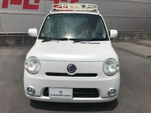 当店の車両は低走行車を中心にお客様に長く・気持ちよく乗って頂ける車両を取り揃えております。