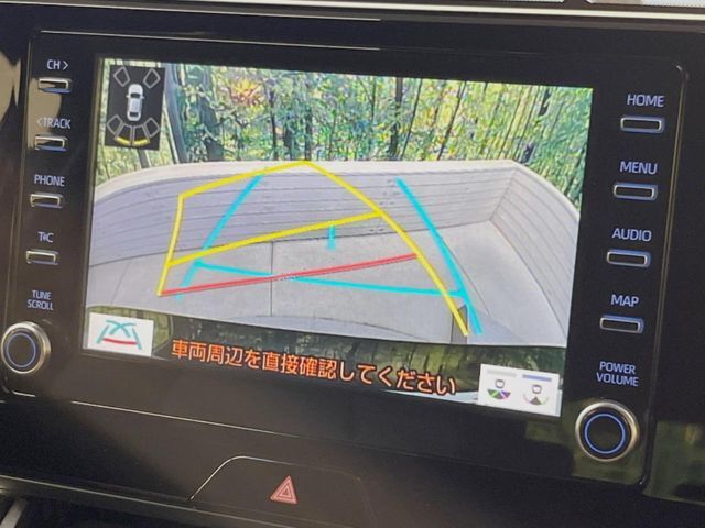 【バックカメラ】駐車時に後方がリアルタイム映像で確認できます。大型商業施設や立体駐車場での駐車時や、夜間のバック時に大活躍！運転スキルに関わらず、今や必須となった装備のひとつです！