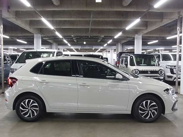 キッズコーナー、落書きカーコーナー、授乳室も御座います。お子様連れでもご安心してご来店頂けます。