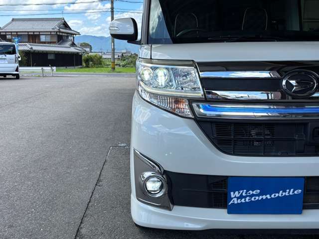 LEDヘッドランプ　LEDフォグランプ　イルミネーショングリル