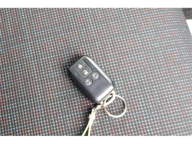 いまや必須のスマートキーも装備！施錠、解錠、エンジンスタートも身につけているだけで可能です！