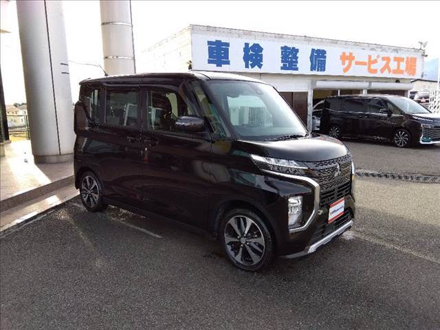 禁煙車！ハンズフリー両側パワスラ！アラウンドモニター！衝突被害軽減ブレーキ！車線逸脱警報！センサー！標識認識！ヒルディセントコントロール！アイドリングストップ！前席シートヒーター！LEDオートライト！