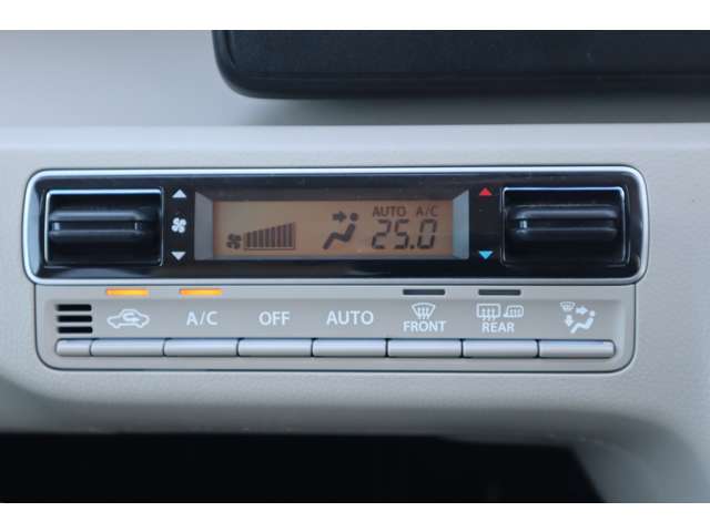 オートエアコンです。