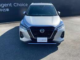 車体色はカッコいいパールホワイトです！