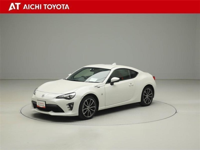 『TOYOTA認定中古車』は「まるごとクリーニング」で綺麗な内外装、「車両検査証」はプロによるチェック、買ってからも安心の「ロングラン保証」、3つの安心安全を標準装備したトヨタのブランドU-Carです