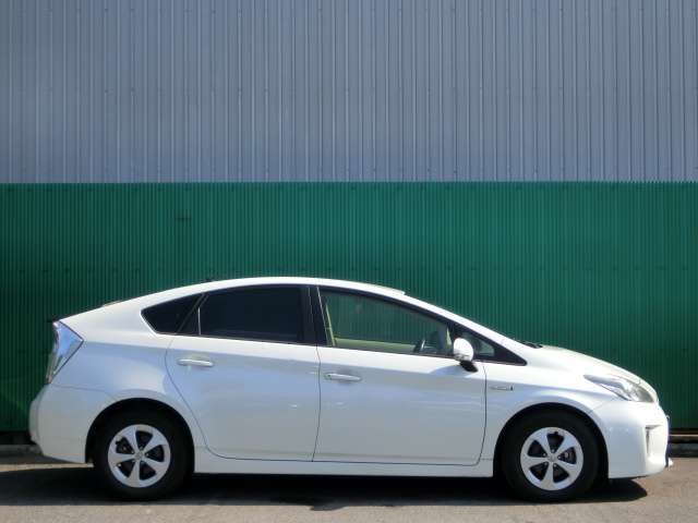 ☆自動車任意保険（三井住友海上）同時加入頂ければ、もれなくフロントガラス3面撥水コートもしくは希望ナンバーサービス中☆