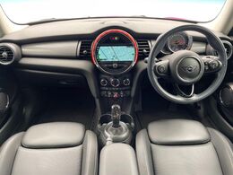 輸入車グループ総在庫数約2，000台！全国の系列店からメーカー・車種問わずご紹介出来るので、あなたにピッタリのお車が見つかるはずです♪まずはお問い合わせ下さい☆