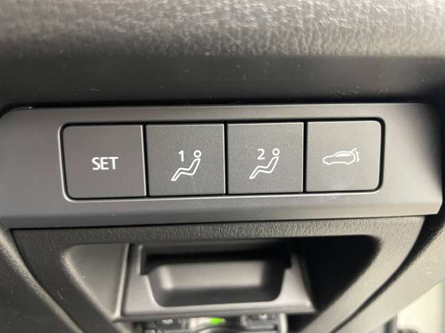 【運転席操作部】快適なドライブを楽しむための機能が装備されています！運転席から触れるので、使いやすいです！除菌プランいれていただくと、さらに清潔で安心していただけます！