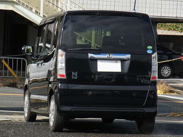 電車でお越しの場合、最寄の駅は市営地下鉄東西線の小野駅です。　JR東海道線の山科駅（京都駅より1駅東）から市営地下鉄に乗り換えて頂くのがスムーズです。