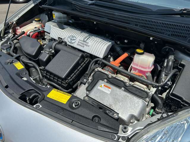 提携の認証工場にて点検をし不具合のない状態で出品しております。エンジン・足回り・電気系統等の機関に不具合はありません。