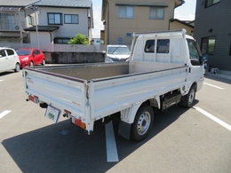 セベラルオートは指定工場をしっかりと完備してるにゃん！オイル交換から車検まで何でもおまかせ！ご納車前の整備は資格を持ったメカニックが頑張ってるにゃん☆