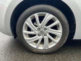 営業時間は10：00?18：00☆定休日は火曜日です☆