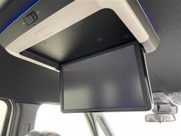 【フリップダウンモニター】後席でも大画面かつ高画質で映像をお楽しみください