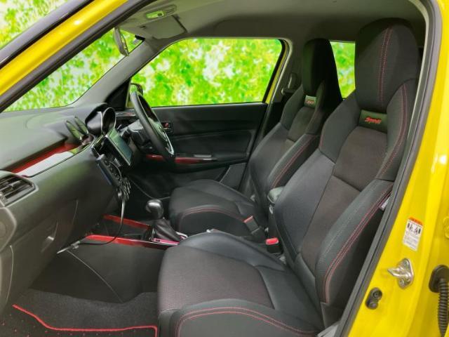 WECARSでは各商談席に大型モニターをご用意しております！見やすい大画面でゆったりと全国の在庫をご覧いただけます！是非ご来店お待ちしております！