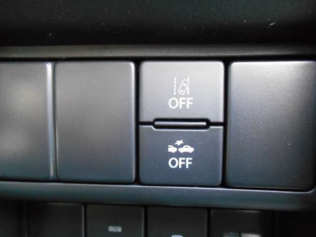 安全装備のスイッチは、運転席前の操作しやすい場所に配置されております。