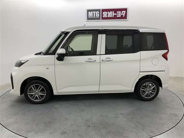 トヨタ自慢の“まるごとクリーニング”を施工済！ボディーはもちろん、タイヤ・ホイールまで、ピッカピカ☆♪比べてください、自信があります！）