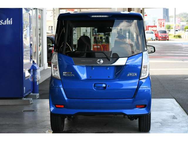 エルジオは大型整備工場を併設してます。納車点検はもちろんアフターもお任せください