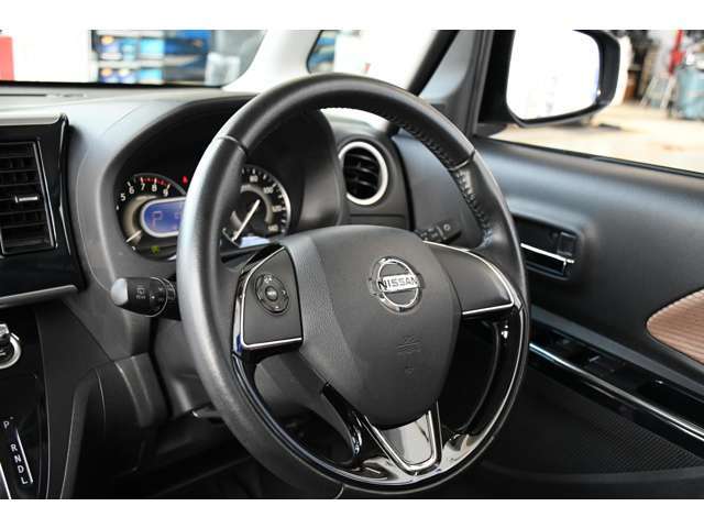 ナビもグループで仕入れますのでパナソニック、ケンウッドはじめ安価にご提供できます