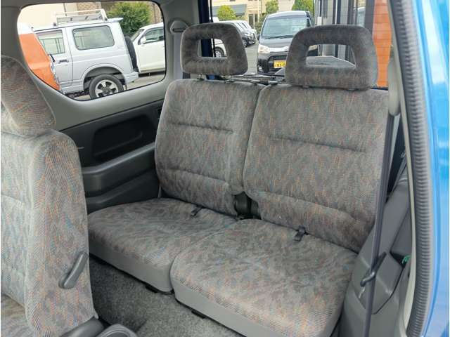 ★全天候型屋内展示場もございます！雨の日でもゆったりお車を見ていただくことが出来ます＾＾下見のご予約はこちらから♪0078-6003-377499