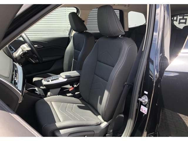 多くのかたがドイツ車に求められるのがしっかり造り込まれたシート。長距離移動時の疲労軽減はもちろん、しっかり運転姿勢をキープできる形状など、ぜひオーナーとなって体感してください。