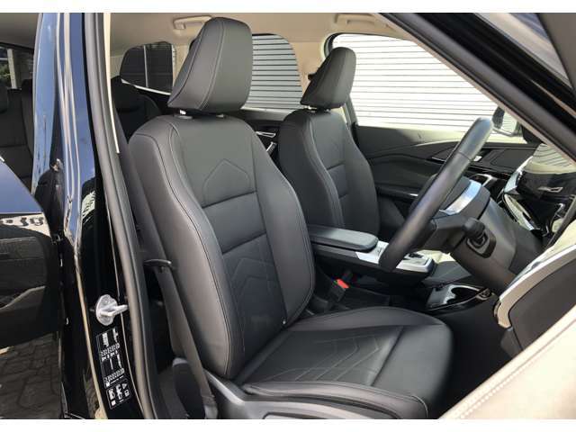 多くのかたがドイツ車に求められるのがしっかり造り込まれたシート。長距離移動時の疲労軽減はもちろん、しっかり運転姿勢をキープできる形状など、ぜひオーナーとなって体感してください。