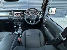 遠方のご納車の際も我々がしっかりサポートさせて頂きます。お気軽にスタッフまでご相談下さい。